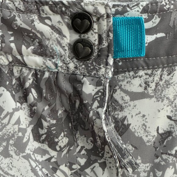32 Degrees Weatherproof Girl's Winter Ski/Snow Pants, Grey Camouflage, M (10-12) - Picture 5 of 12